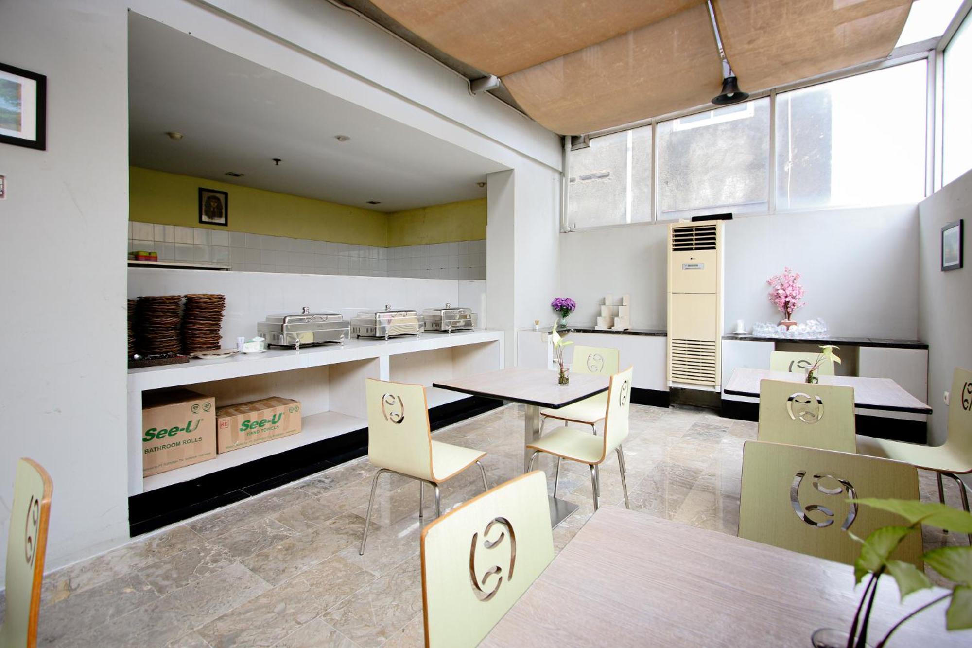 Zodiak Asia Afrika By Kagum Hotels Bandung Exterior photo